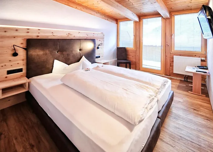 酒店 Alpen Boutique Alpetta 3*