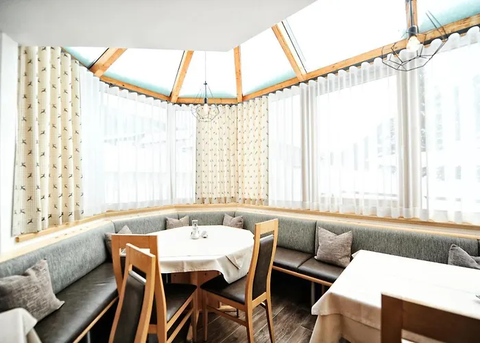 Alpen Boutique Alpetta 瑙德斯